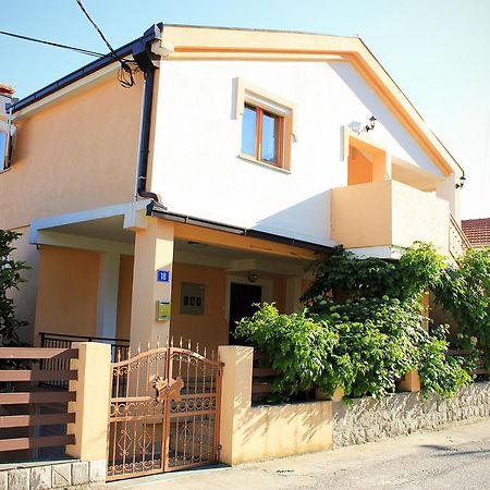 Apartments For Friends Требинье Экстерьер фото