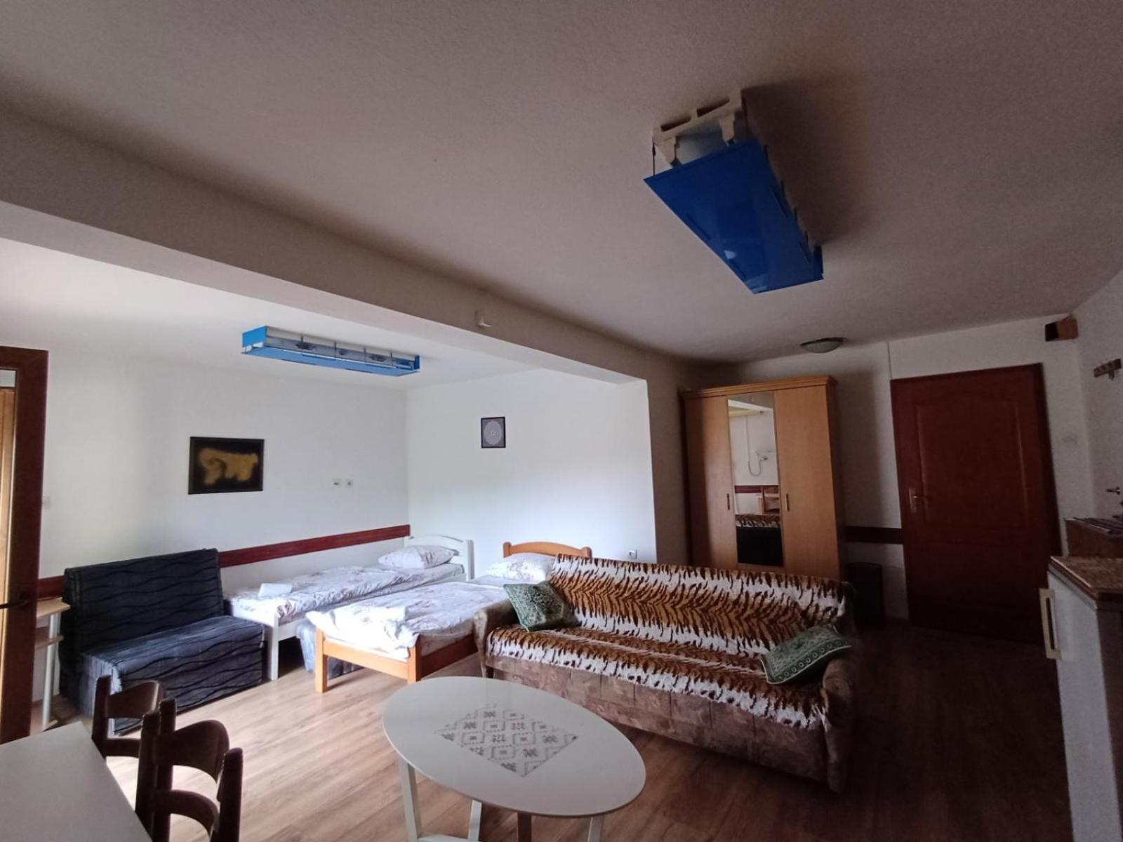 Apartments For Friends Требинье Экстерьер фото